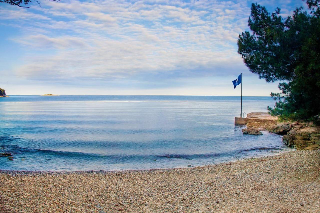 Apartment Mendikovic Porec Esterno foto