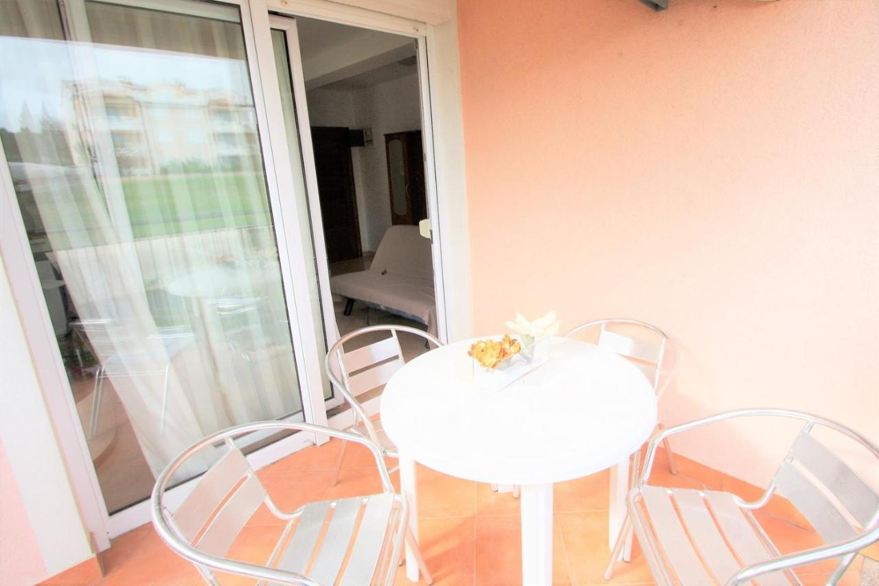 Apartment Mendikovic Porec Esterno foto